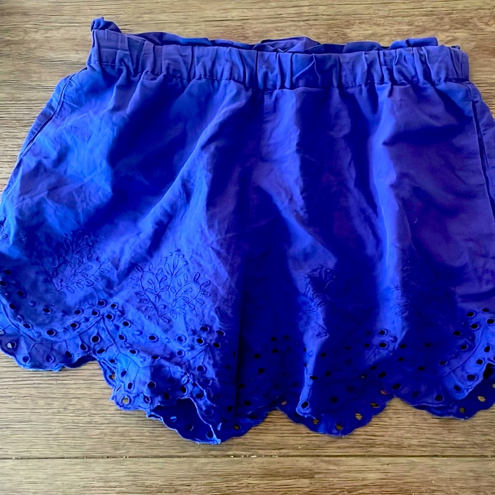 H&M purple peplum shorts